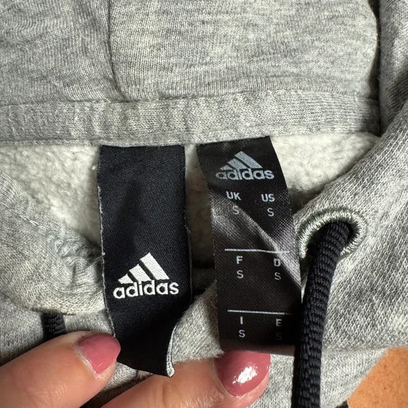 Adidas Two-Tone Black and Gray Sweatshirt - Picture 2 of 2